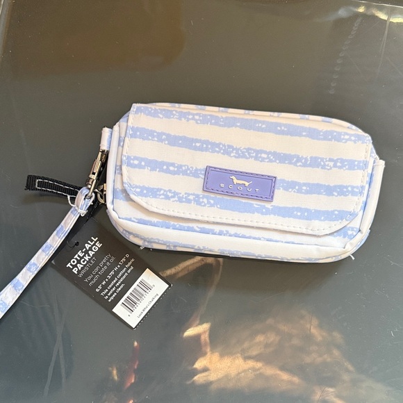 Scout Accessories - Scout Light Blue and White Wristlet